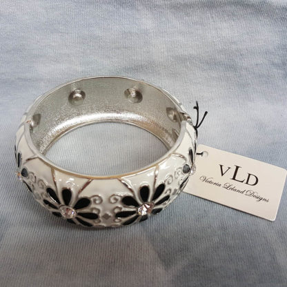 Young's Victoria Leland Designs White Bangle Bracelet With Flowers