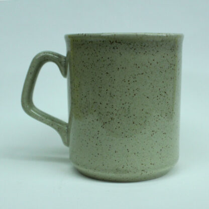 "Love Golf" Brown speckled classic mug.