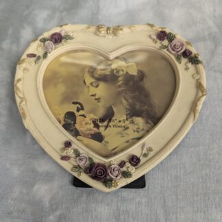 3.5x5 Victorian photo frame, heart, roses