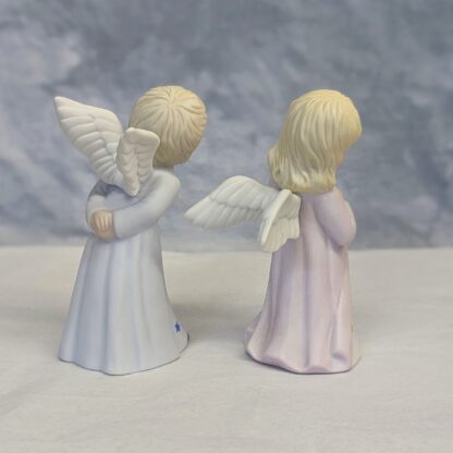 Lefton 4" Kissing Angels, from back